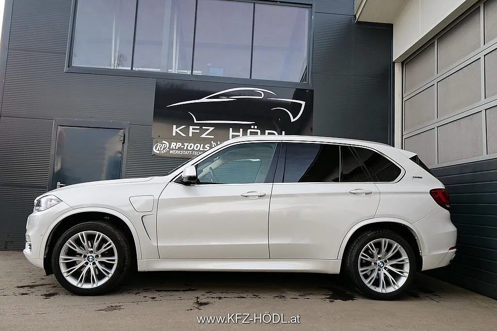 BMW X5 PHEV xDrive40e Österreich-Paket Aut. Image 6