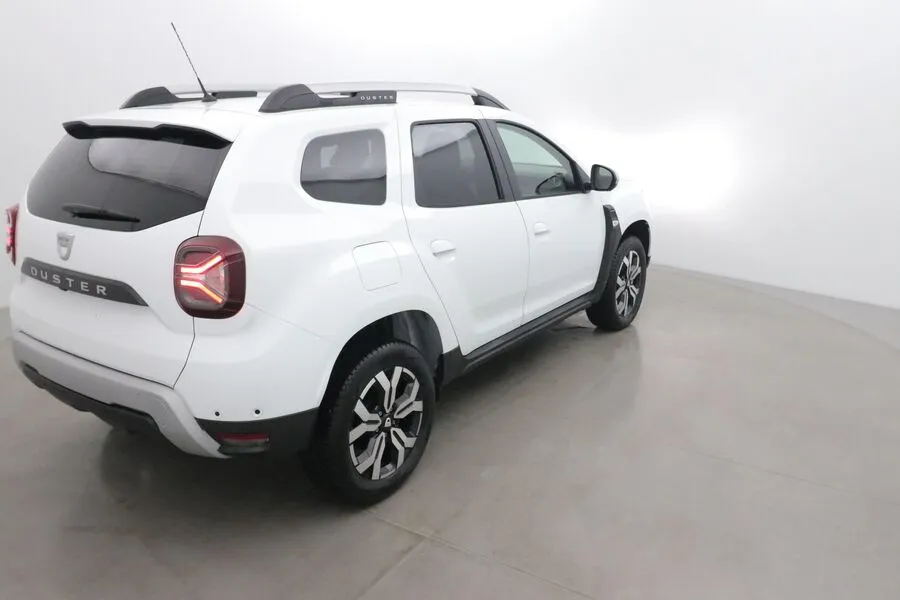 Dacia DUSTER 1.5 DCI 115 BLUE PRESTIGE 4X4 Image 4